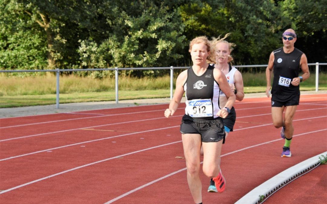 Blunderen bij de 3000 meter baanwedstrijd bij SISU – en meer